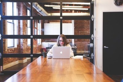 CRM for sole traders and startups - woman working CRM for sole traders and startups - woman working