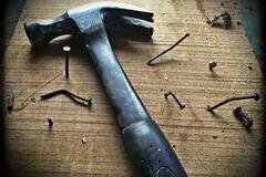 CRM implementation failure - hammer and nails